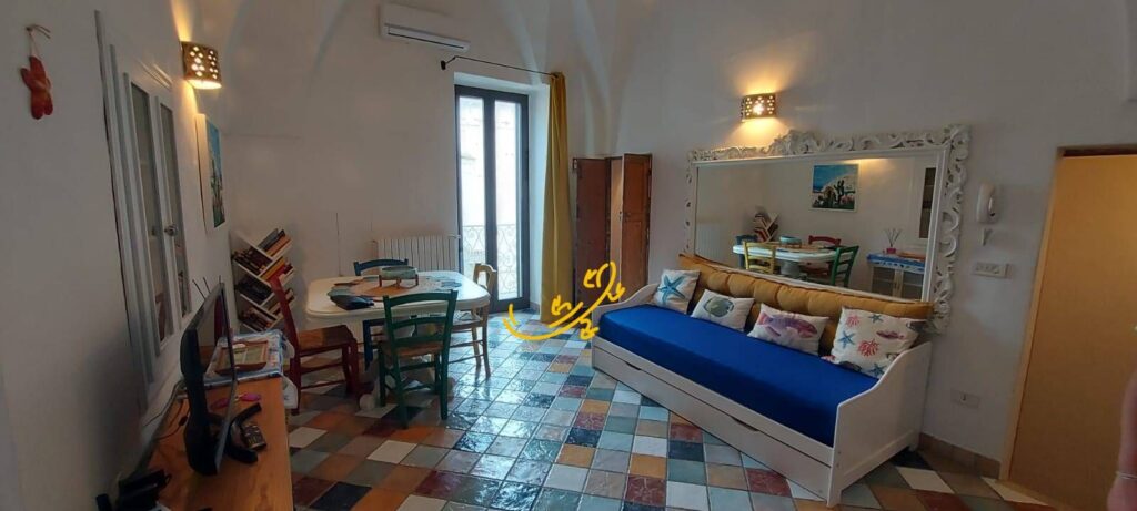 Ostuni, Terra-cielo indipendente, 50mq