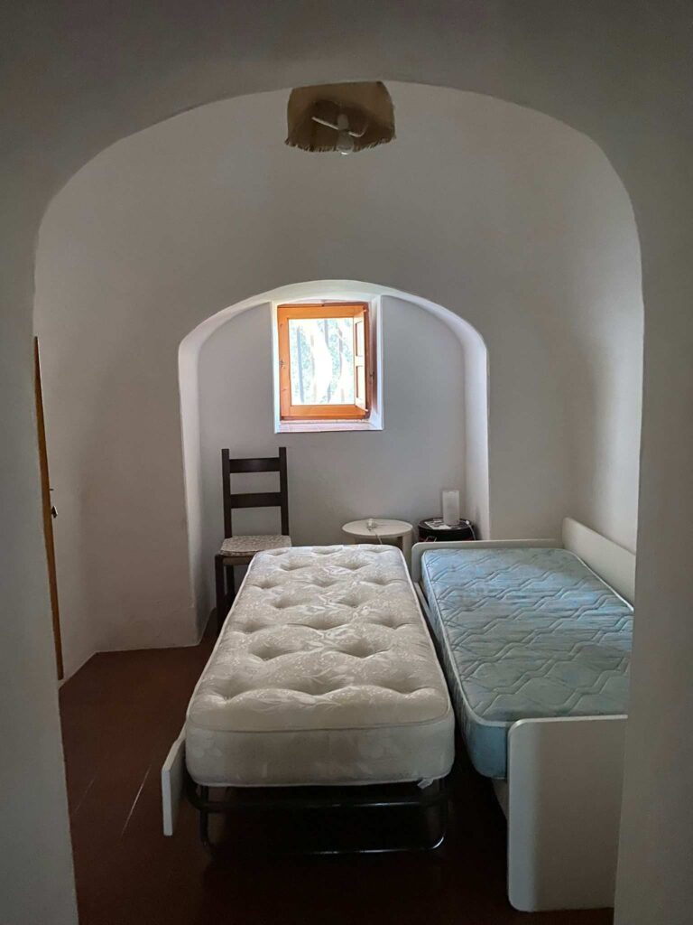 G1732485629806924